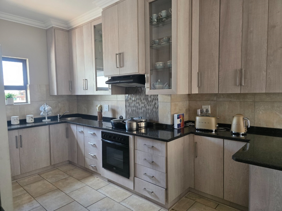 To Let 3 Bedroom Property for Rent in Wilkoppies North West